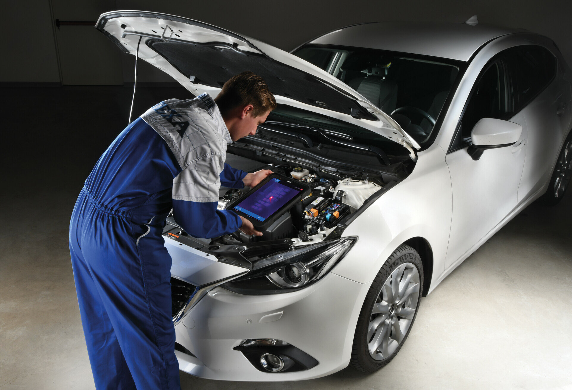 DIAGNOSE CAR